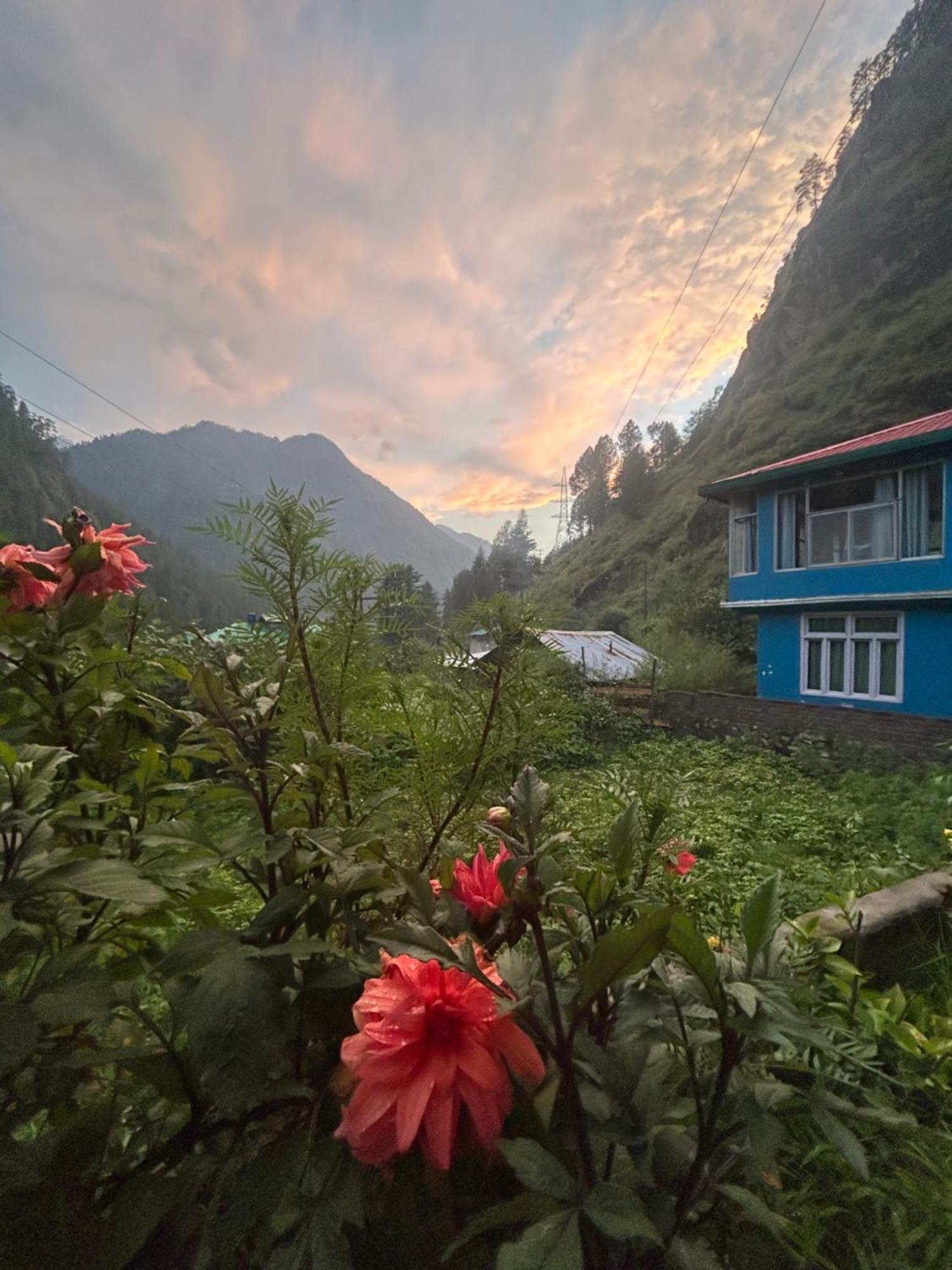 Formosa Hostel & Cafe Kasol Exterior photo